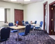 Ramada by Wyndham Nisku Edmonton Airport