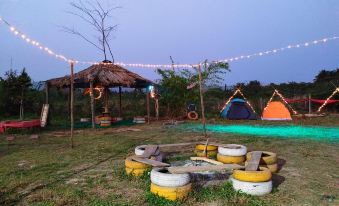 Zamba Holiday Home and Tent Camping