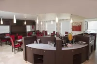 Holiday Inn Express & Suites QUERETARO by IHG