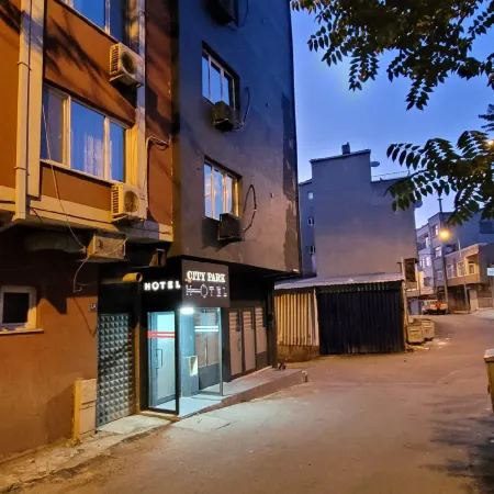 City Park Suites Center Corlu Отели в г. Чорлу