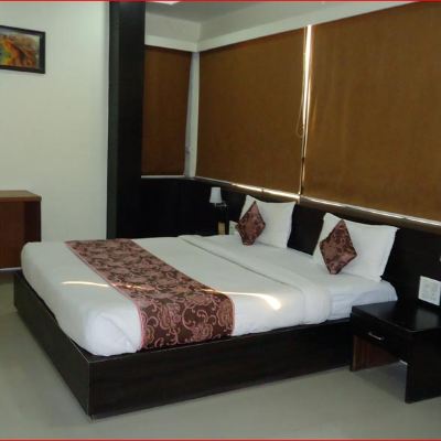 Super Deluxe Room The Emerald Promo Code