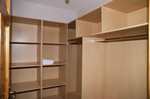 双人房（带公共浴室）