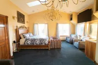 Large Lakefront Home Only Steps from D Beach! Bring Grandma-we Have an Elevator! Hotels in 