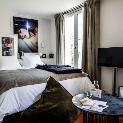 Deluxe King Room (Pigalle 21) Le Pigalle Hotel Promo Code