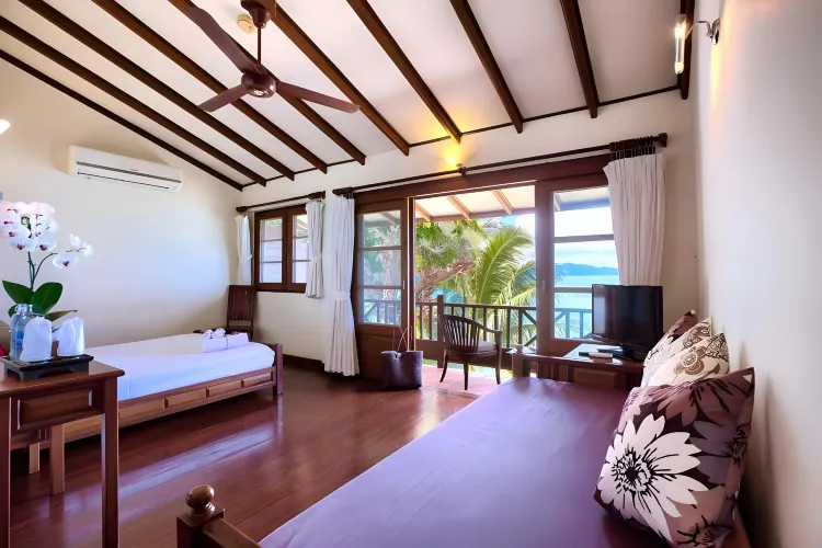 Penthouse Hut