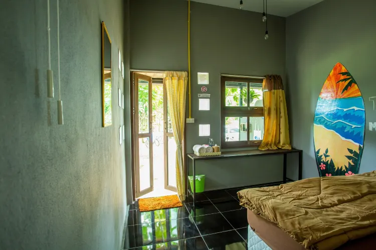 ห้องดีลักซ์พร้อมเครื่องปรับอากาศ