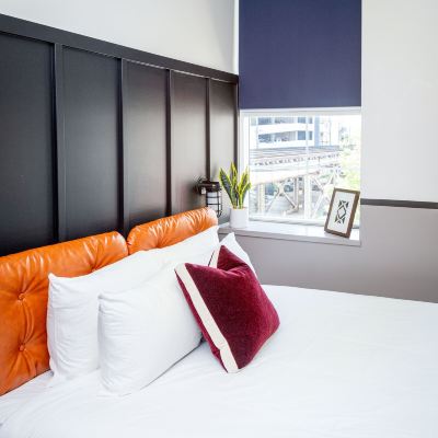 Deluxe Queen Room The Chicago Hotel Collection River North Promo Code