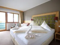 Hotel Hubertus Hotels in Lech