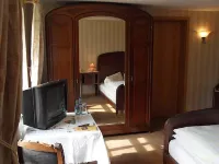 Wein-Hotel Auberge Mistral