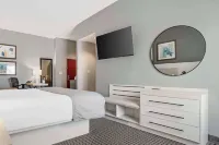Best Western Plus Two Rivers Hotel  Suites Hôtels à : 