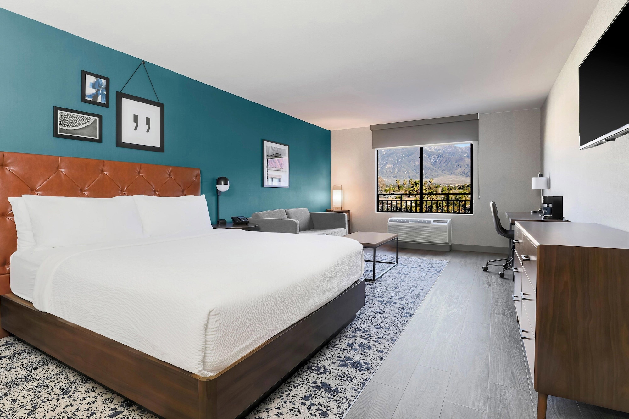 豪华特大床房带梳化床