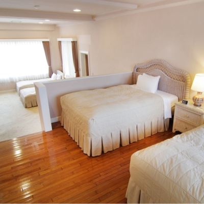 Family Quad Room (East Hill) *No Pets ホテルブルーベリーヒル勝浦 クーポン