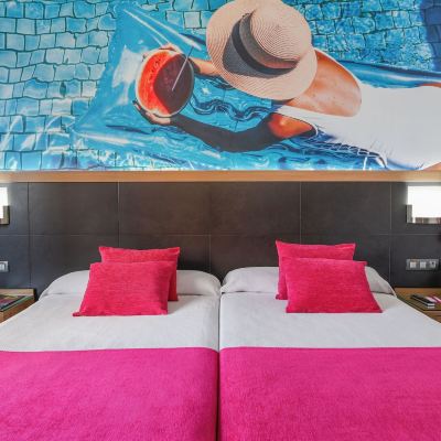 Double Room with 2 Extra Beds, Terrace, City View Flash Hotel Promo Code