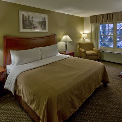 Standard King Room Country Inn at The Mall Promo Code