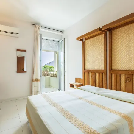 Albergo Miramare Отели в г. Доргали