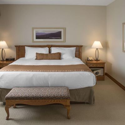 Honeymoon Room, 1 King Bed No AC - Fans Provided Jasper Inn & Suites by Innhotels Promo Code