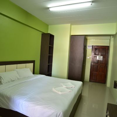 Standard King Room Thanaphat Songkhla Promo Code