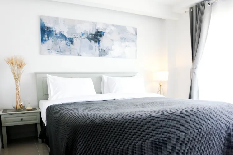 ห้องดีลักซ์ เตียงใหญ่ 1 เตียง