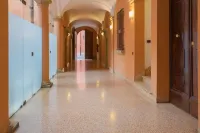 Royal Central Room Hotele w: 