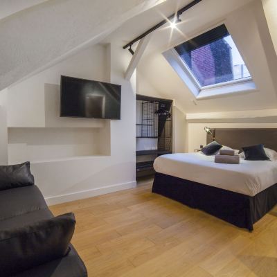 Deluxe Quadruple Room, Non Smoking, Private Bathroom La Valiz Promo Code