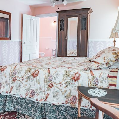 Room, Private Bathroom (Aryana's) Black Mountain Inn Promo Code