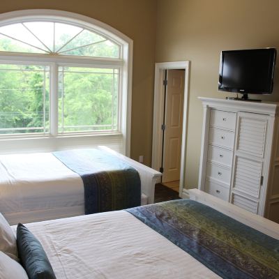 Luxury Condo, Multiple Beds, River View Riverwalk Place Resort & Spa Promo Code