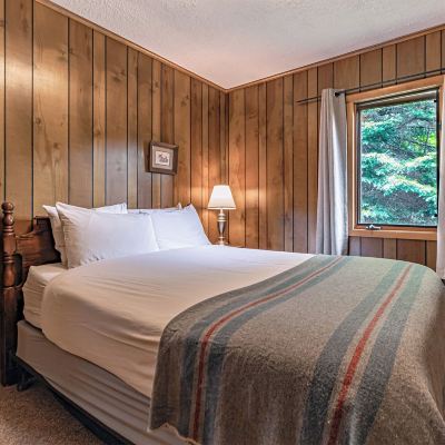 Room, Private Bathroom (Motel 5D) Cascade Lodge Promo Code
