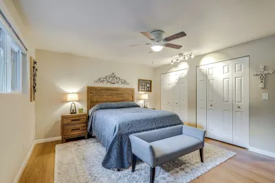 Bremerton Home w/ Fire Pit Near Parks & Museums Hotel di 