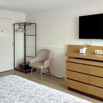 Executive Single Room Trade Winds Inn Promo Code