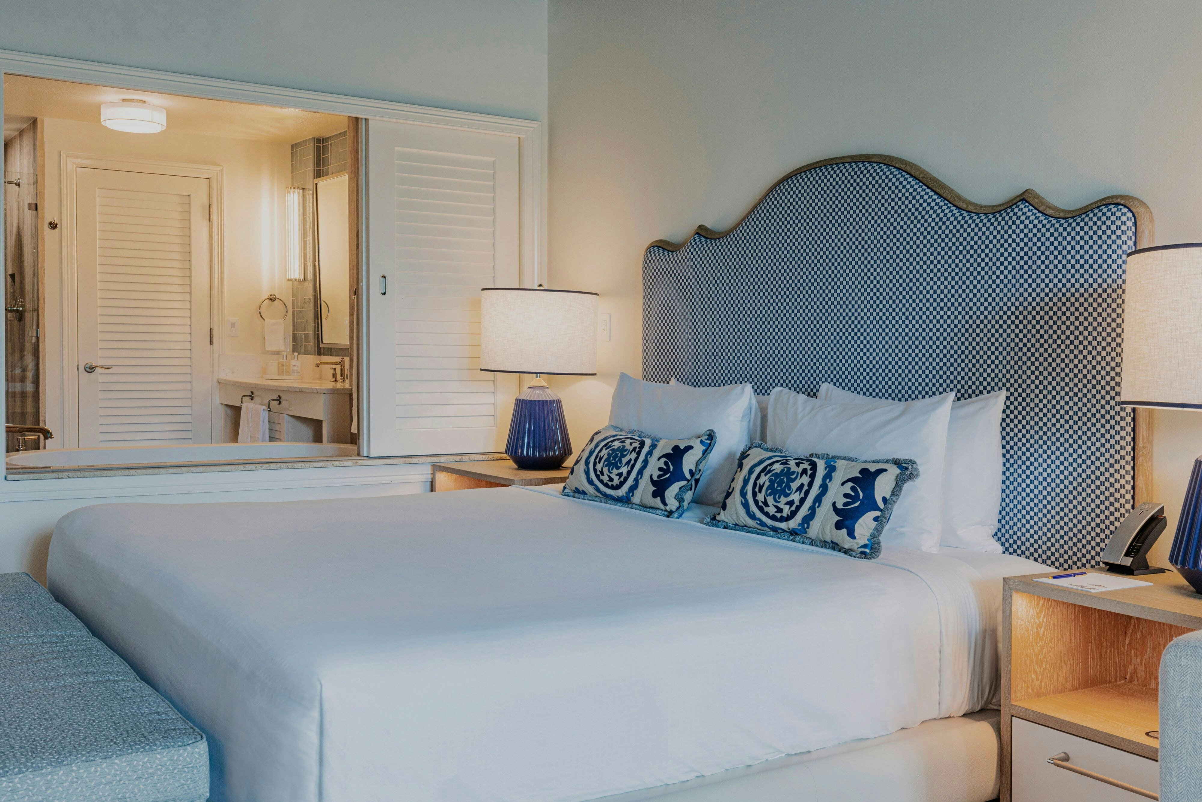 池景客房， 1张特大床， 梳化床， 池景， 阳台