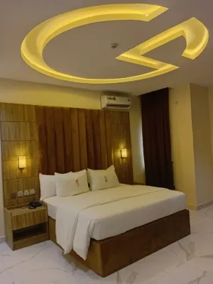 Motion Hotel and Suites