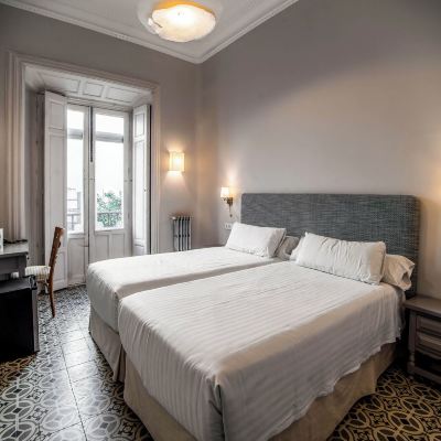 Classic Double Room Hotel Simon Promo Code
