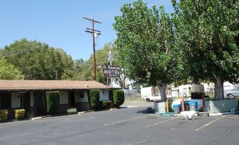 El Rancho Motel