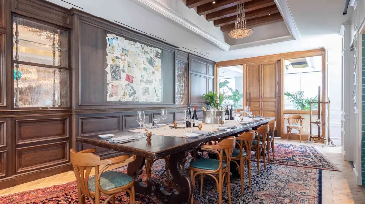 Fairmont Century Plaza 食事・レストラン