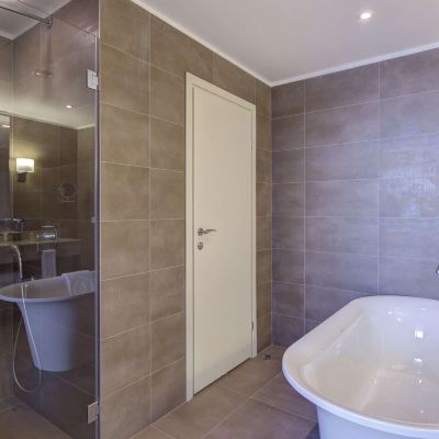 One-Bedroom King Suite DoubleTree by Hilton Hotel Moscow - Marina Promo Code