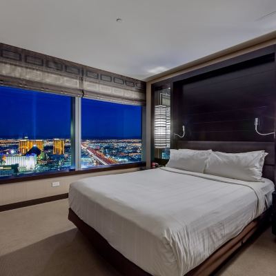 Highest Penthouse Suite in Vegas (2 Br) -55th Floor