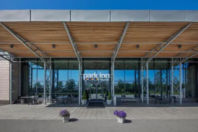 Park Inn by Radisson Oslo Airport Hotel West Hoteles en 