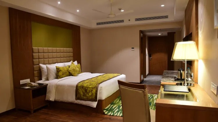 Lemon Tree Hotel Siliguri Room