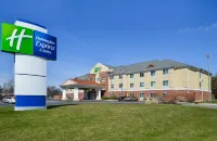 Holiday Inn Express & Suites URBANA-CHAMPAIGN (U OF I AREA) by IHG