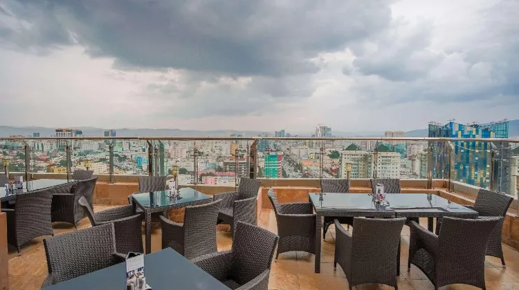 ラマダ ウランバートル シティセンター 食事・レストラン