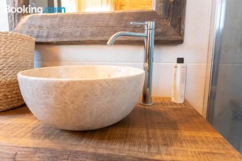 侧面海景豪华双人房