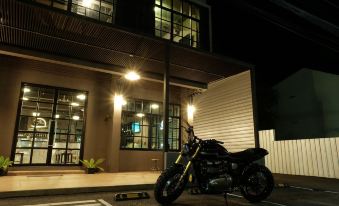 Rider Bedroom Hostel & Cafe