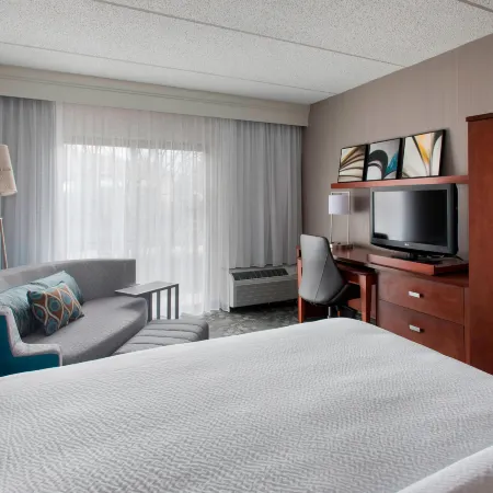 Courtyard Fishkill Отели в г. Фишкилл