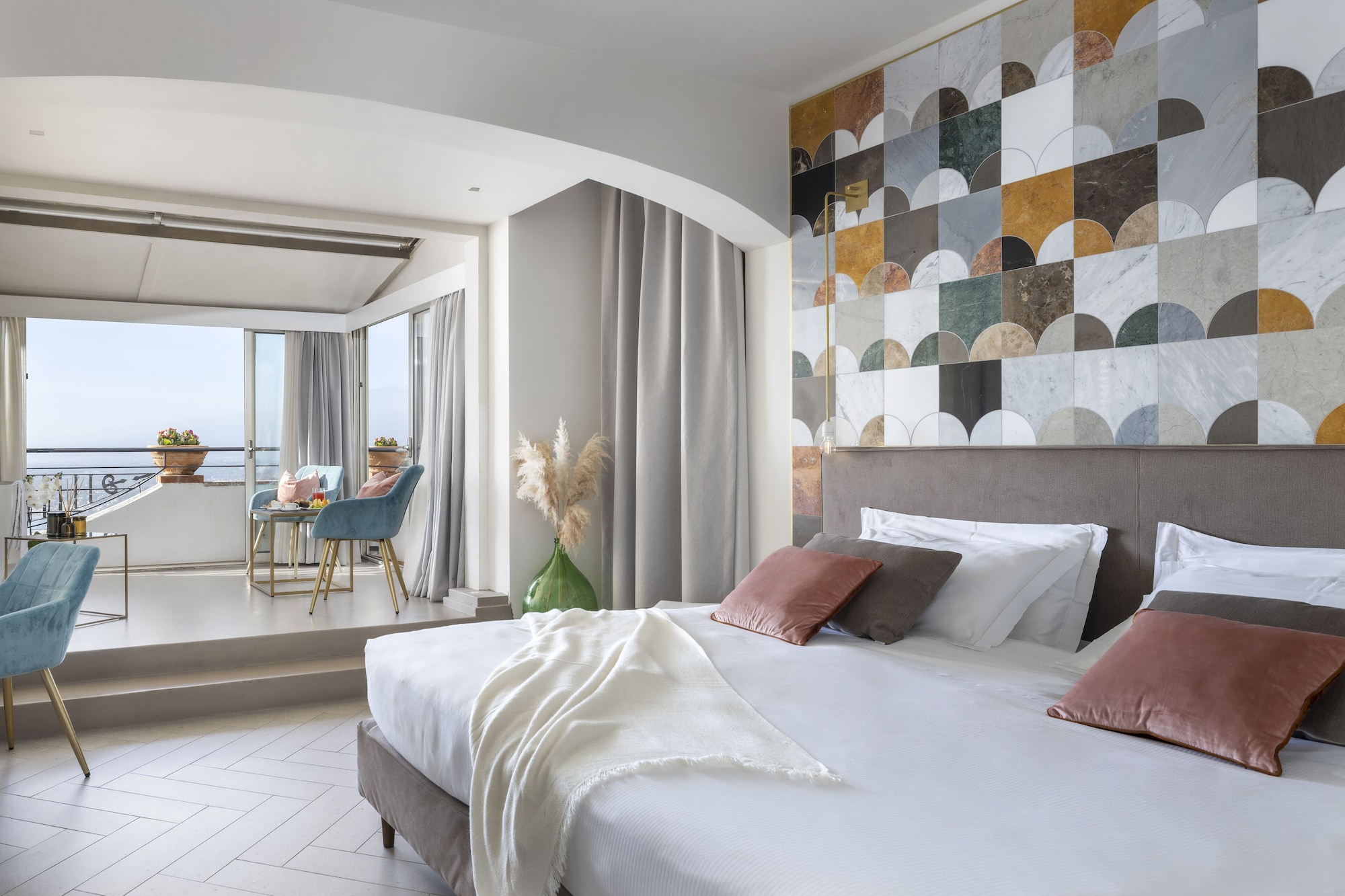 专享套房， 浴缸， 海景 （Sea and Etna View）