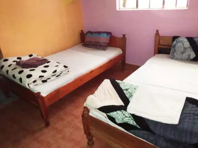 Riverside Tourism Guest House Hotéis em 