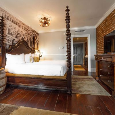 King Room With Balcony And River View River Street Inn Promo Code