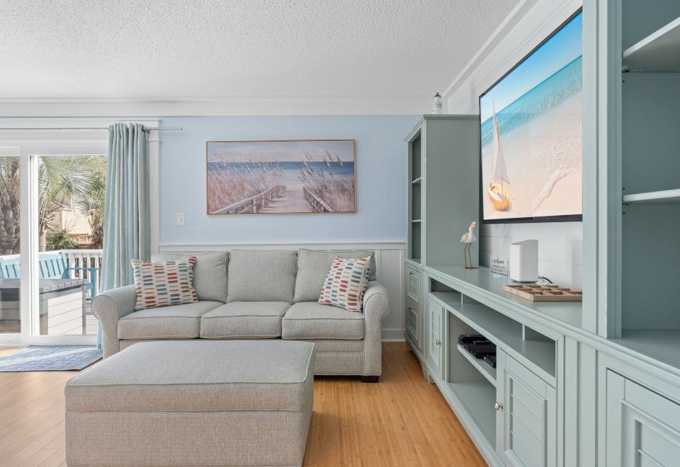 海岸休闲（带可使用泳池和宽敞布局）-吸引人的圣地