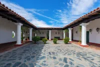 Patios de Cafayate - Wine Hotel & Restaurant Отели в г. 