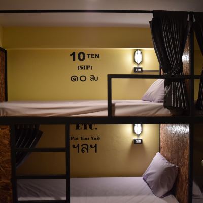 6 Bunk Bed Private Share Bath Room 隱逸曼谷旅舍優惠