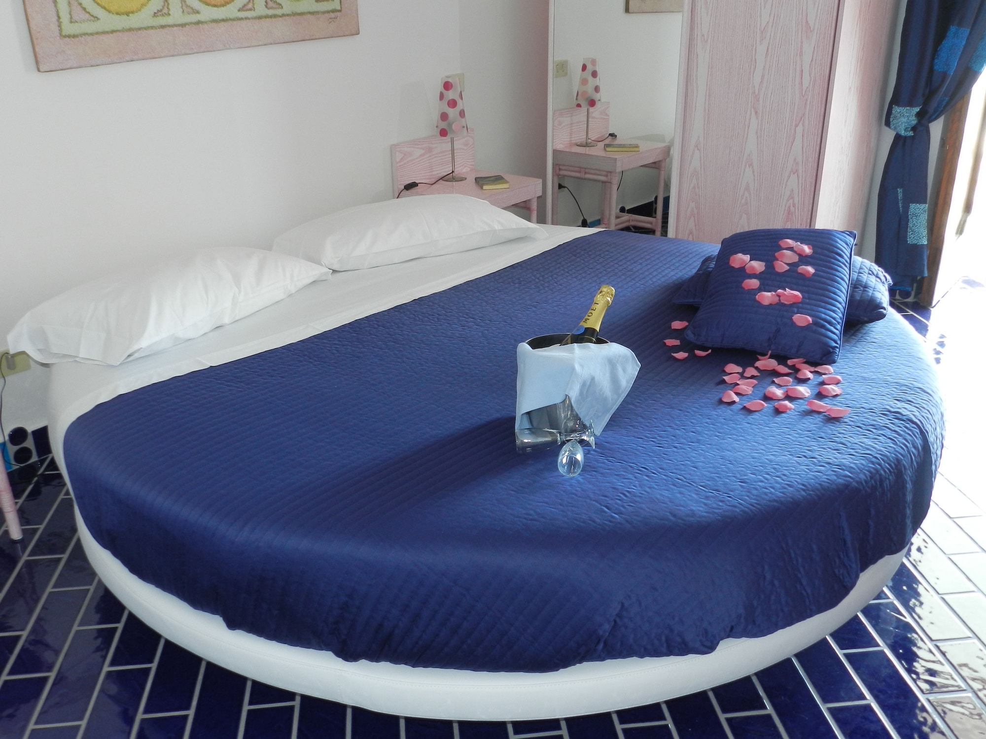 豪华双人房，1间卧室，露台，海景